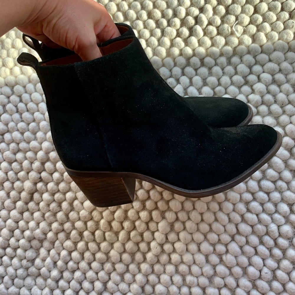 Lucky Brand Natania Booties (Suede)